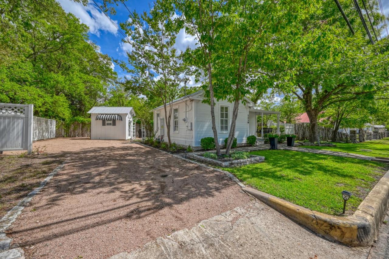 Charming Cottage Near Main With Patio&Firepit!! Fredericksburg Exterior photo